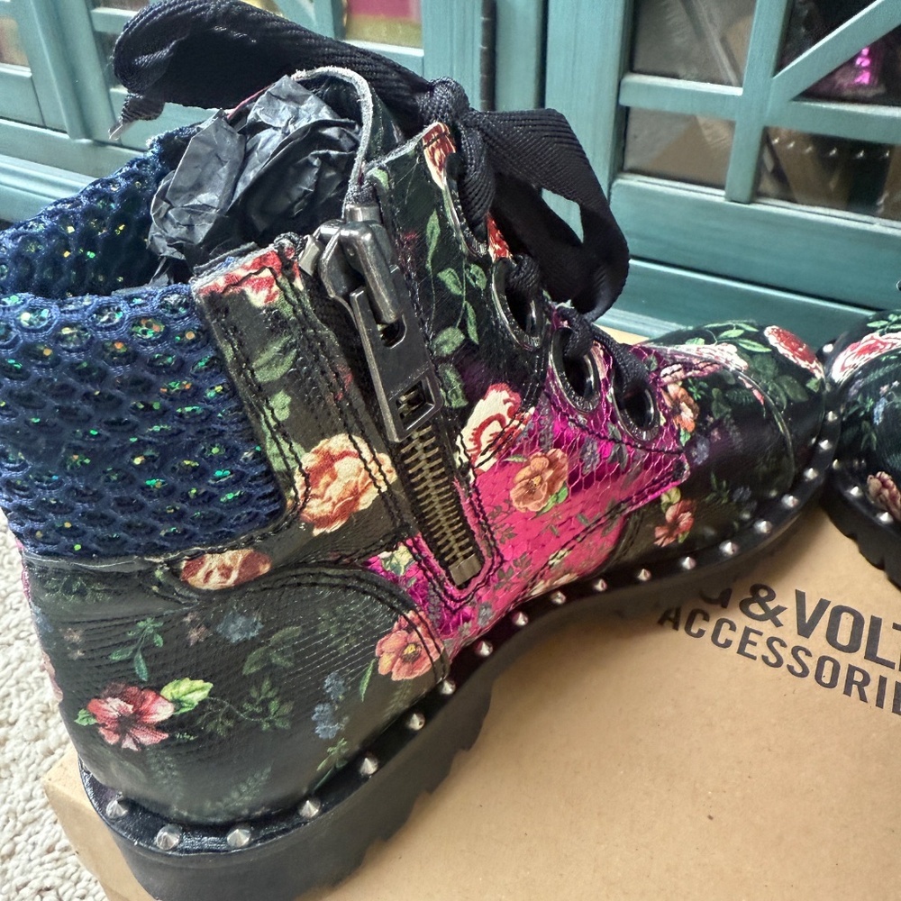 Zadig & Voltaire NIB Joe Patch Floral Leather Studded Leather Combat Boot 38 7.5 - Picture 5 of 6